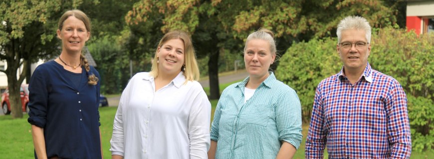 (v.l.n.r) Schulsozialarbeiterin Christina Stratmann, Beratungslehrerinnen Sophie Keyser und Jennifer Souissi, Abteilungsleiter Martin Leuschner